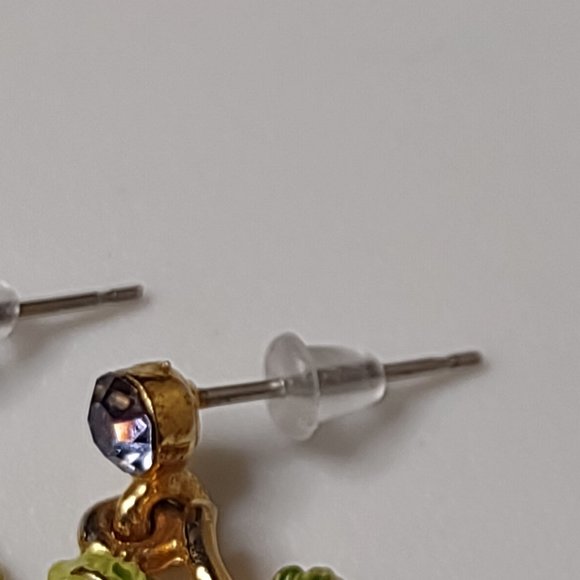 Cute Purple Grapes And Leaves Earrings - Picture 8 of 14